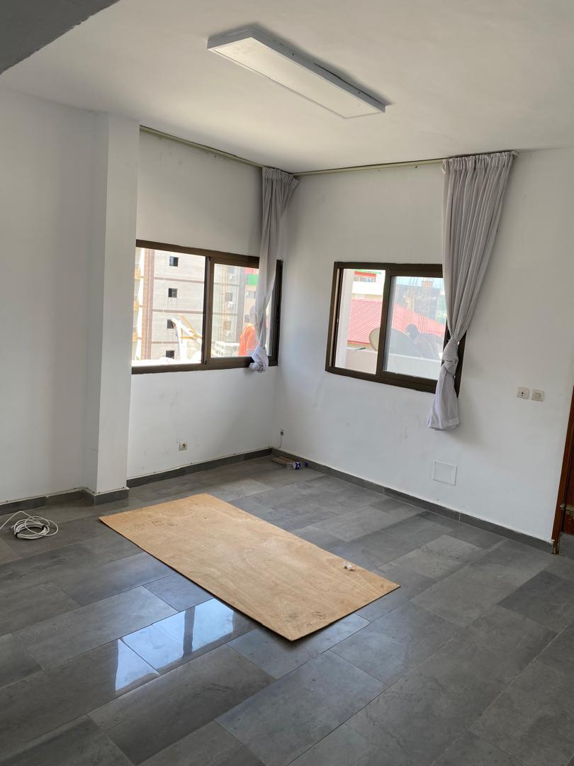 Location d'un Appartement de 2 pièce(s) à 350.000 FCFA : Abidjan-Cocody-Riviera (Riviera 4)