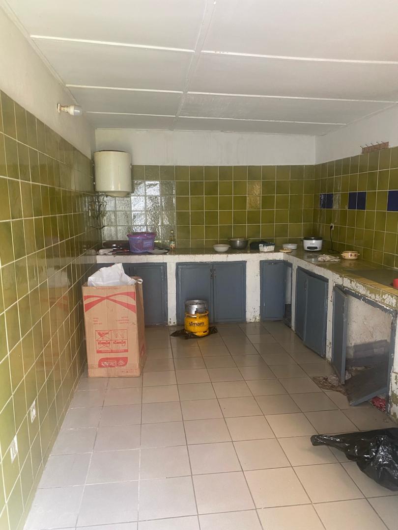 Location d'une Maison / Villa de 4 pièce(s) à 500.000 FCFA : Abidjan-Cocody centre (Sainte Marie )