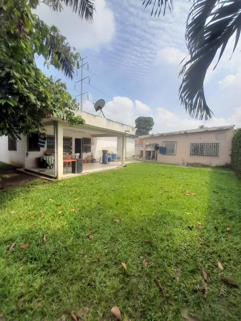 Location d'une Maison / Villa à 650.000 FCFA : Abidjan-Cocody centre (FAYA CENTRE GENIE 2000)