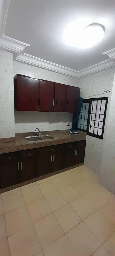 Location d'une Maison / Villa de 4 pièce(s) à 700.000 FCFA : Abidjan-Cocody-Riviera (COCODY RIVIERA MBADON)