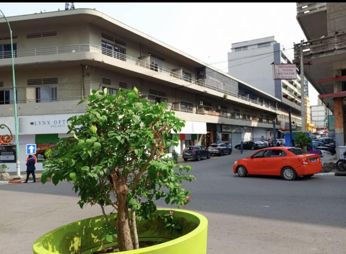 Vente d'un Atelier / Magasin : Abidjan-Plateau (Plateau )