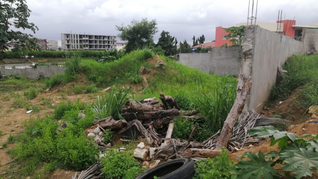 Vente d'un Terrain à 650.000 FCFA  : Abidjan-Cocody-Riviera (Rivera 4)