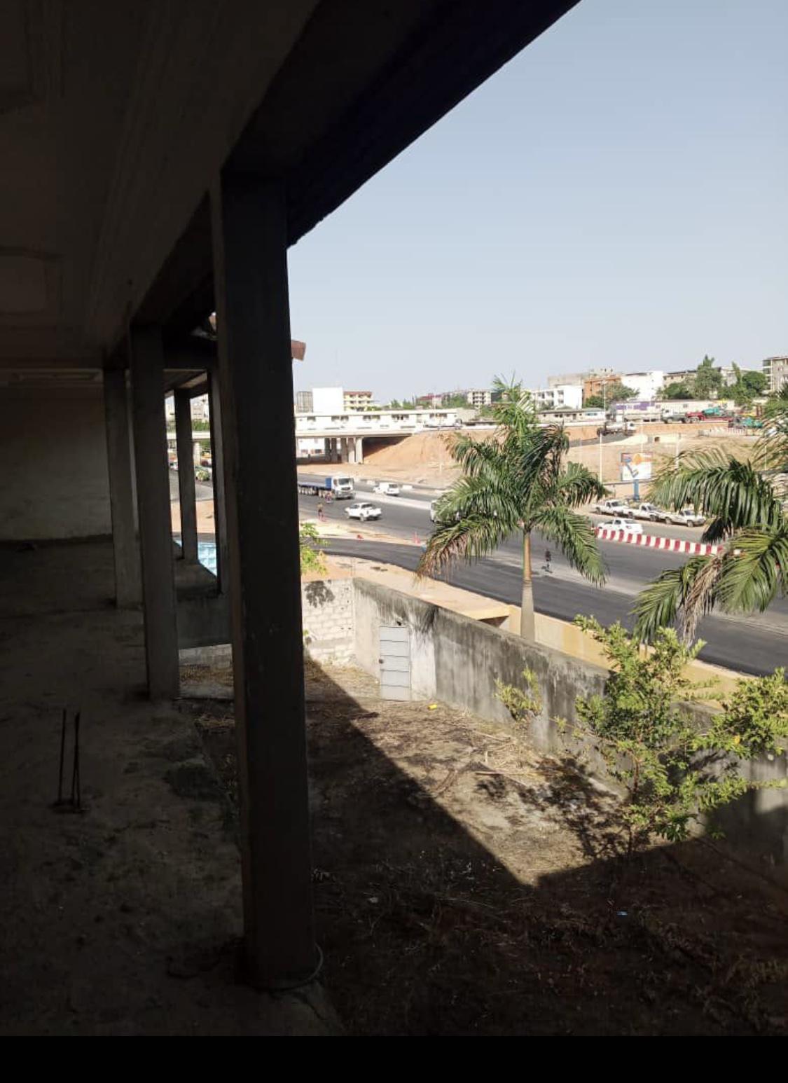 Vente d'un Terrain à 350.000.000 FCFA  : Abidjan-Cocody-Riviera (Rivera Y4 )