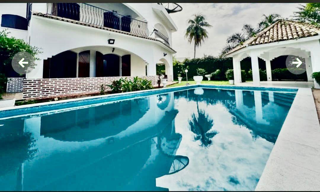 Location d'une Maison / Villa de 16 pièce(s) à 3.500.000 FCFA : Abidjan-Cocody-2 Plateaux (Cocody vallon )