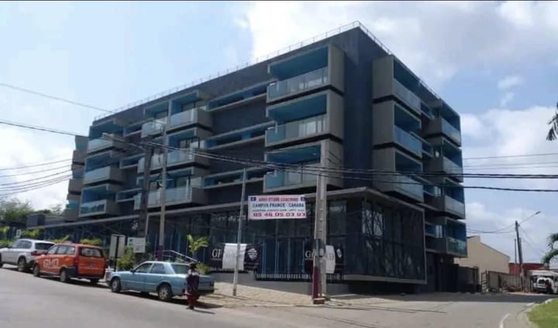 Vente d'un Immeuble à 3.500.000.000 FCFA  : Abidjan-Adjamé (Rivera bonoumin )