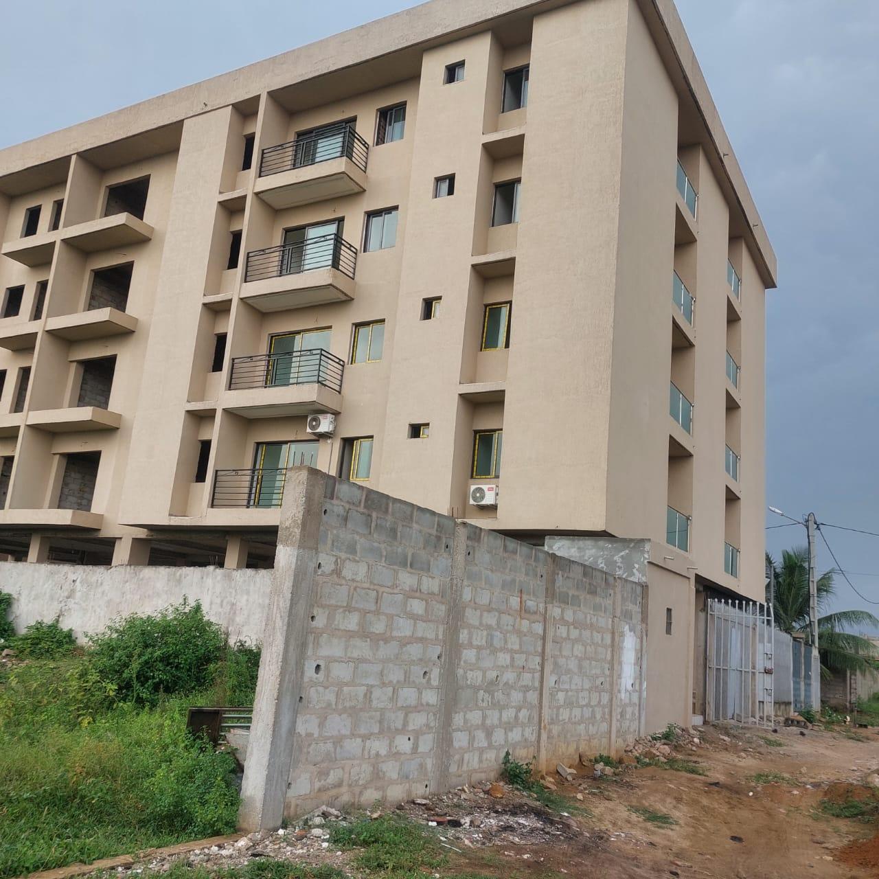 Vente d'un Immeuble à 750.000.000 FCFA  : Abidjan-Cocody-Angré (Angre chu )