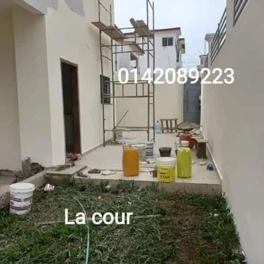 Vente d'une Maison / Villa de 4 pièce(s) à 80.000.000 FCFA : Abidjan-Cocody-Angré (Angré nouveau chu )