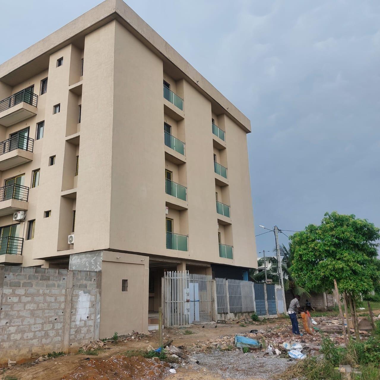 Vente d'un Immeuble à 750.000.000 FCFA  : Abidjan-Cocody-Angré (Angre chu )