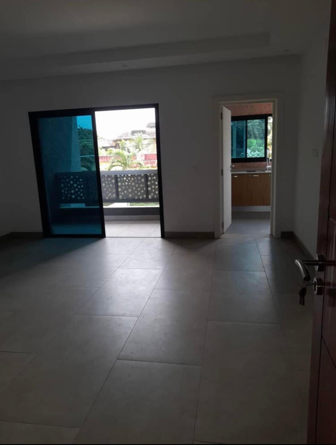 Vente d'un Immeuble à 2.800.000.000 FCFA  : Abidjan-Cocody-2 Plateaux (Rivera vallon )