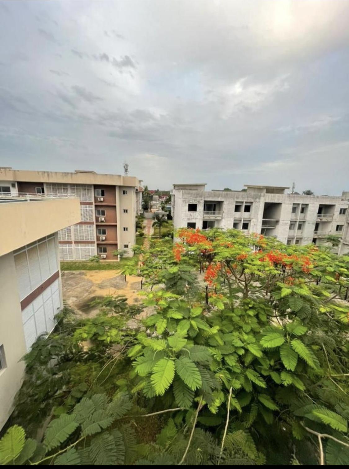 Vente d'un Immeuble à 1.300.000.000 FCFA  : Abidjan-Cocody-Riviera (Cocody Rivera 3)