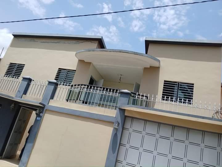 Location d'une Maison / Villa de 5 pièce(s) à 1.200.000 FCFA : Abidjan-Cocody-Riviera (Riviera 3)