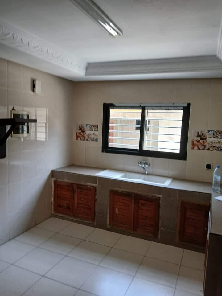 Location d'une Maison / Villa de 5 pièce(s) à 1.200.000 FCFA : Abidjan-Cocody-Riviera (Riviera 3)