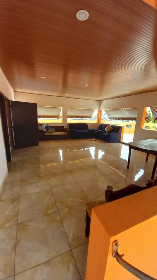 Vente d'une Maison / Villa de 6 pièce(s) à 250.000.000 FCFA : Abidjan-Cocody-Riviera (Cocody faya DROGBA )