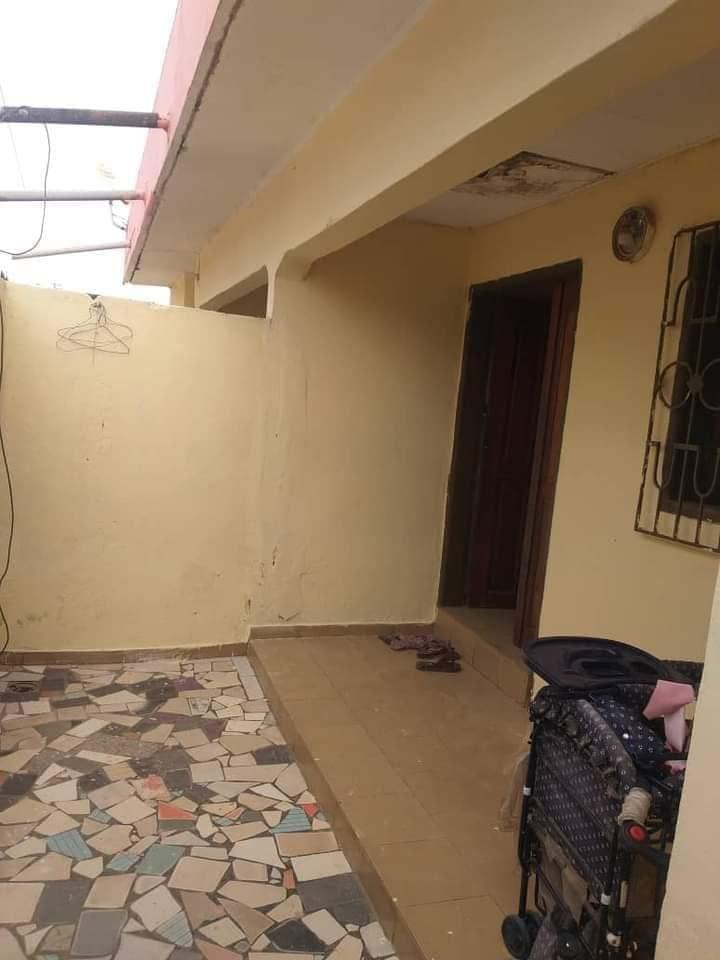 Vente d'une Maison / Villa : Abidjan-Yopougon ()