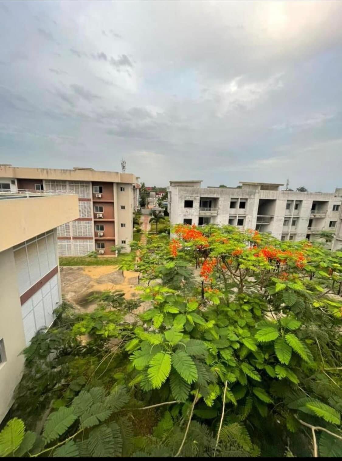 Vente d'un Immeuble à 1.300.000.000 FCFA  : Abidjan-Cocody-Riviera (Rivera 3)