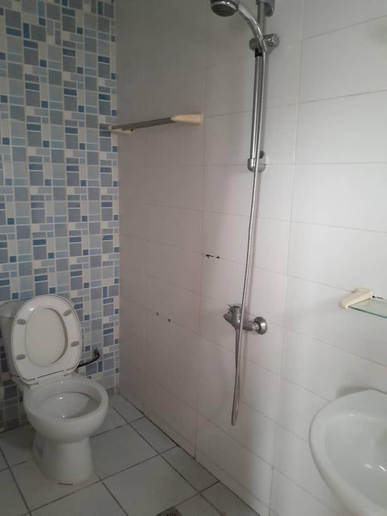 Location d'un Appartement de 2 pièce(s) à 230.000 FCFA : Abidjan-Cocody-Riviera (riviera 4)