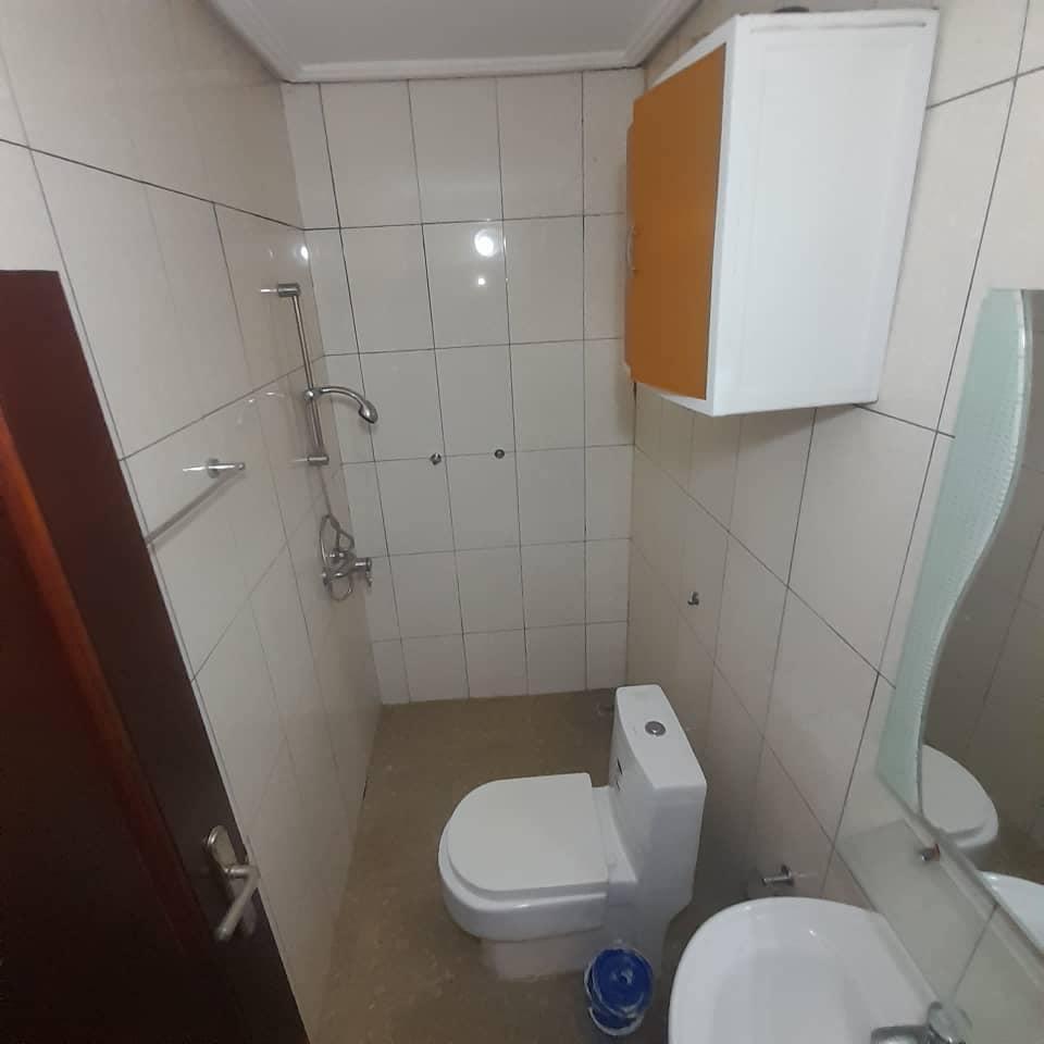 Location d'une Maison / Villa de 6 pièce(s) à 900.000 FCFA : Abidjan-Cocody-Angré (ANGRE STAR 15)