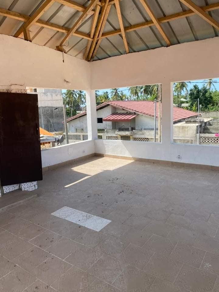 Vente d'une Maison / Villa de 4 pièce(s) à 45.000.000 FCFA : Grand-Bassam-Grand-Bassam (modeste)