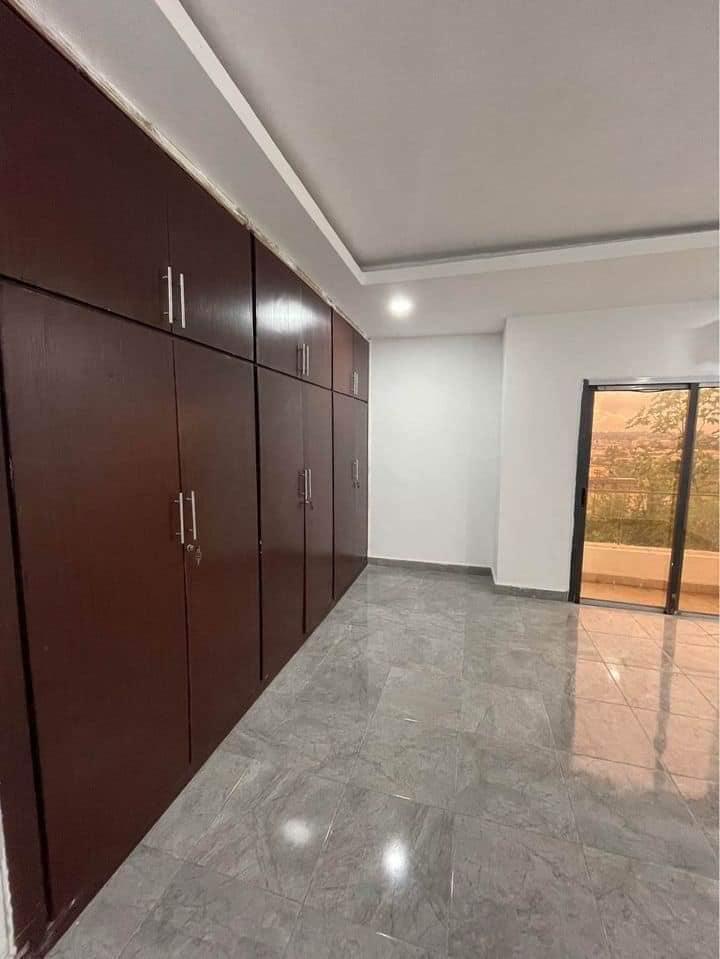 Location d'un Appartement à 625.000 FCFA : Abidjan-Cocody-2 Plateaux (2PLATEAUX LES PERLES)