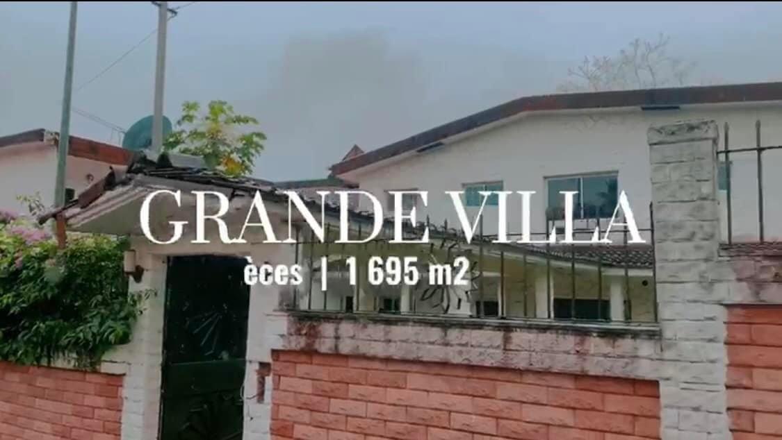 Vente d'une Maison / Villa de 17 pièce(s) à 1.800.000.000 FCFA : Abidjan-Cocody centre (Centre )