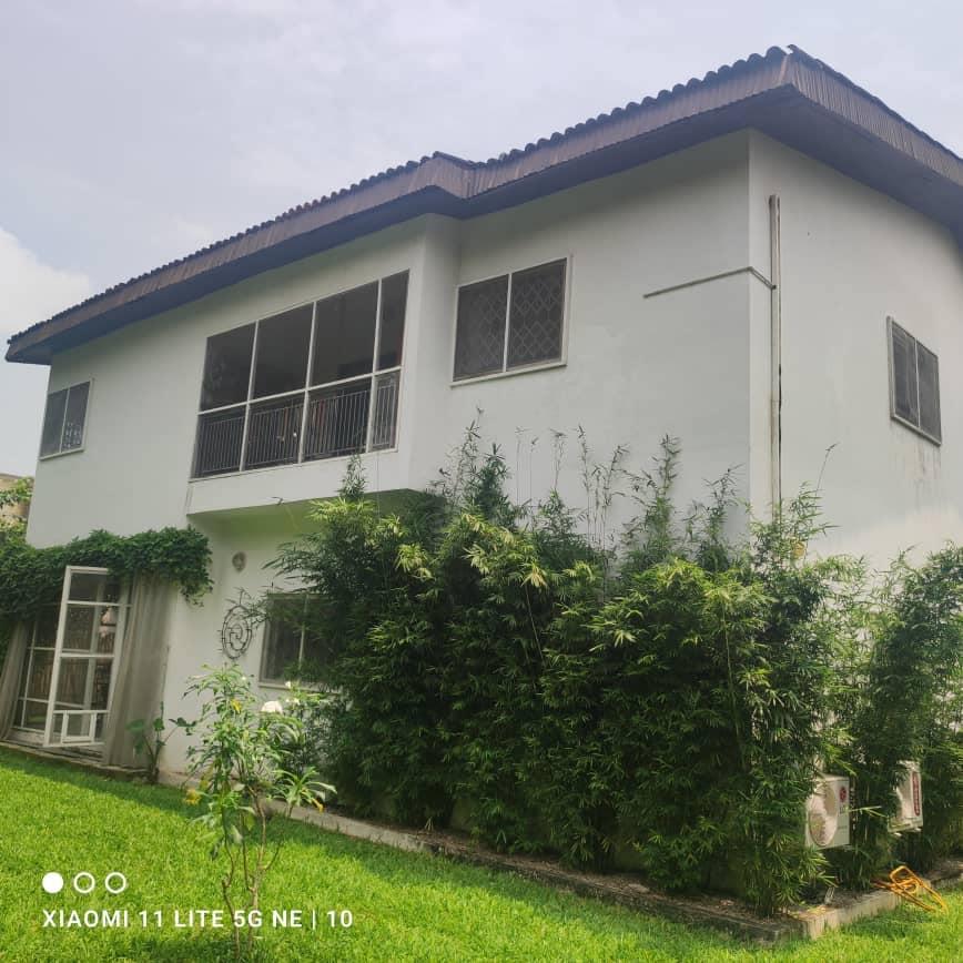 Location d'une Maison / Villa : Abidjan-Cocody-Riviera (riviera 3 cite hibiscus)