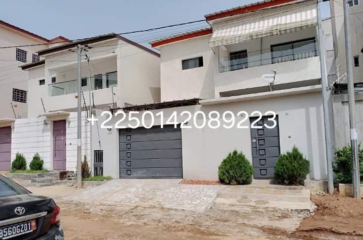 Vente d'une Maison / Villa de 4 pièce(s) à 45.000.000 FCFA : Bingerville-Bingerville (Akandjer )