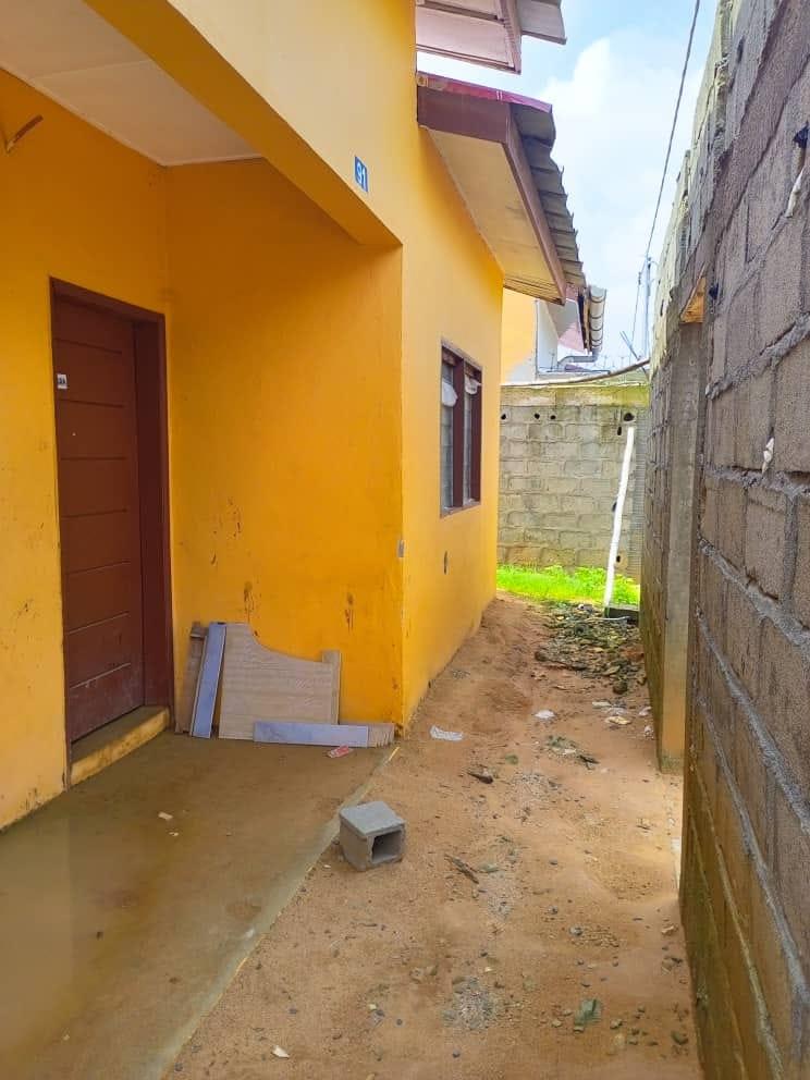 Vente d'une Maison / Villa de 3 pièce(s) à 80.000.000 FCFA : Abidjan-Cocody-Angré (ANGRE CHATEAU CITE MILITAIRE)