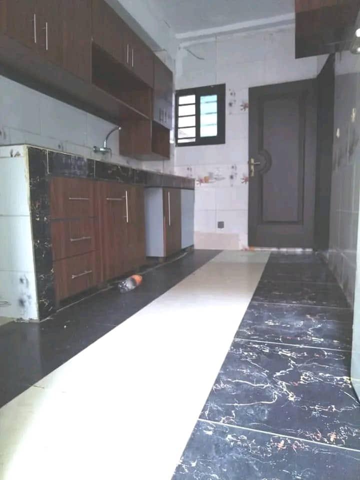 Vente d'une Maison / Villa de 5 pièce(s) à 120.000.000 FCFA : Bingerville-Bingerville (ABATTA CITE BCEAO)