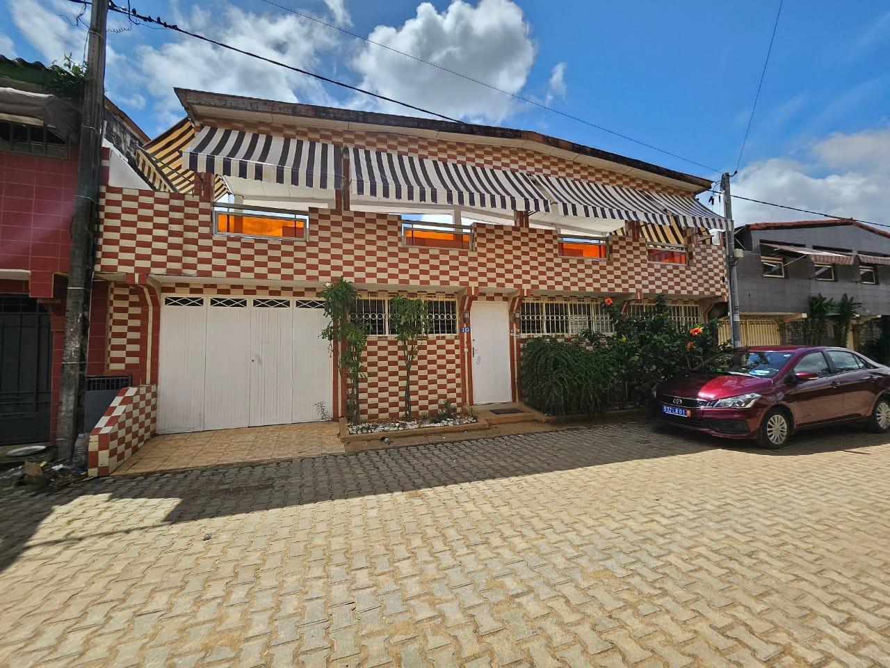 Vente d'une Maison / Villa : Abidjan-Cocody-Riviera (RIVIERA FAYA CITE LAURIER 9)