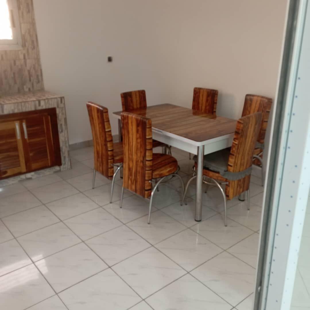 Location d'un Appartement à 300.000 FCFA : Abidjan-Cocody-Riviera (riviera ciad)