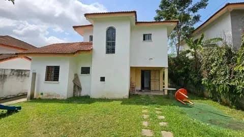 Vente d'une Maison / Villa de 4 pièce(s) à 160.000.000 FCFA : Abidjan-Cocody-Riviera (FAYA SYNATRESOR)