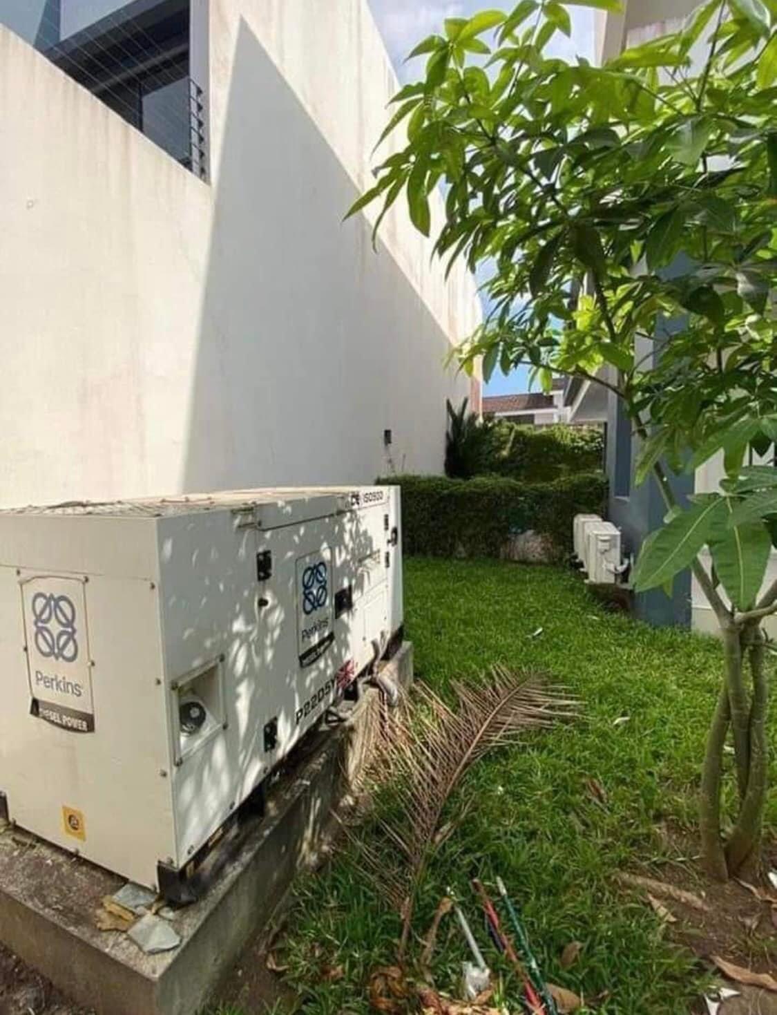 Location d'une Maison / Villa de 7 pièce(s) à 3.000.000 FCFA : Abidjan-Cocody-Riviera (Rivera golf )