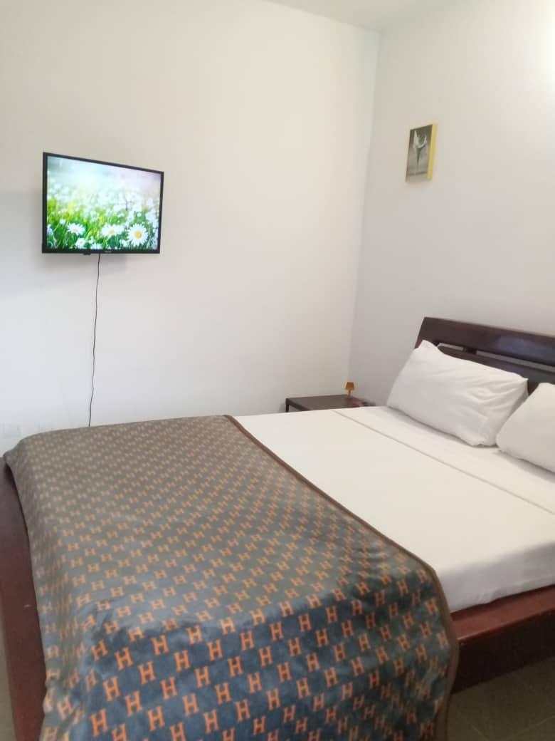 Location meublée d'un Hôtel à 25.000 FCFA  : Abidjan-Koumassi (KOUMASSI REMBLAIS VERS LA ROCHELLE)