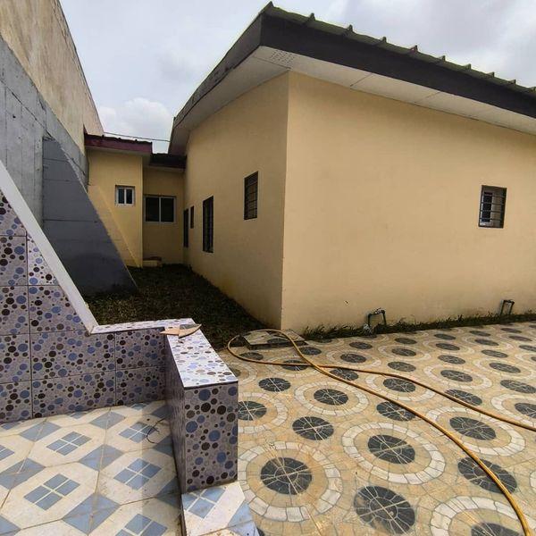 Location d'une Maison / Villa de 5 pièce(s) à 400.000 FCFA : Abidjan-Cocody-Riviera (COCODY RIVIERA FAYA)