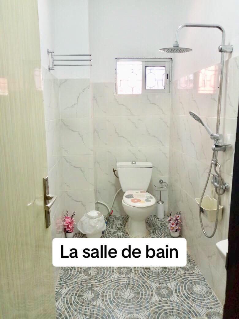 Location meublée d'un Appartement de 2 pièce(s) à 25.000 FCFA : Abidjan-Koumassi (KOUMASSI REMBLAIS)