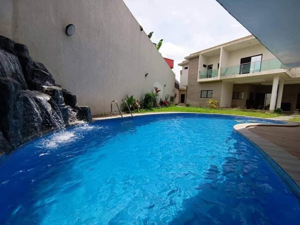 Vente d'une Maison / Villa : Abidjan-Cocody-Riviera (Ambassade de chines)