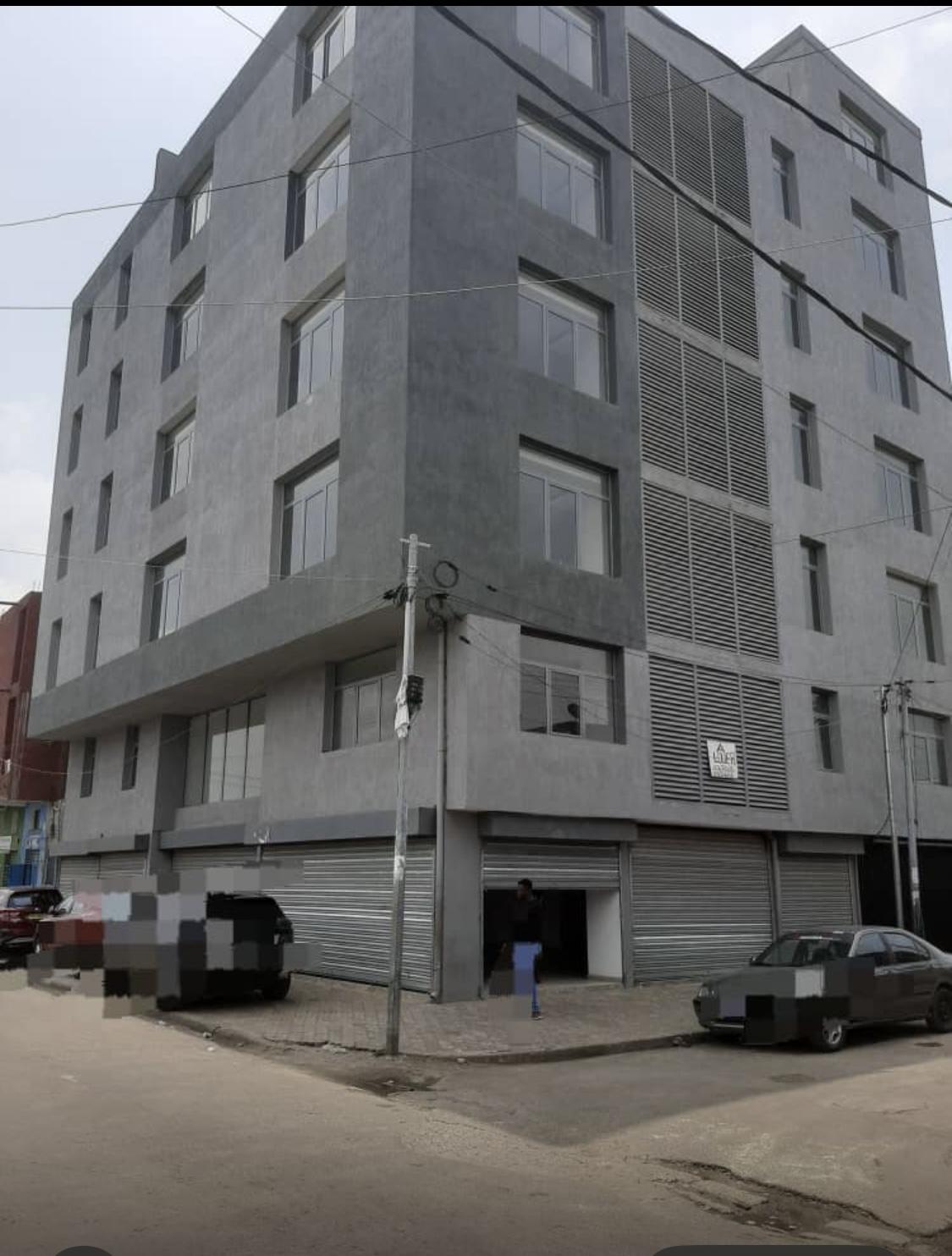 Vente d'un Immeuble à 1.800.000.000 FCFA  : Abidjan-Treichville (Treichville )