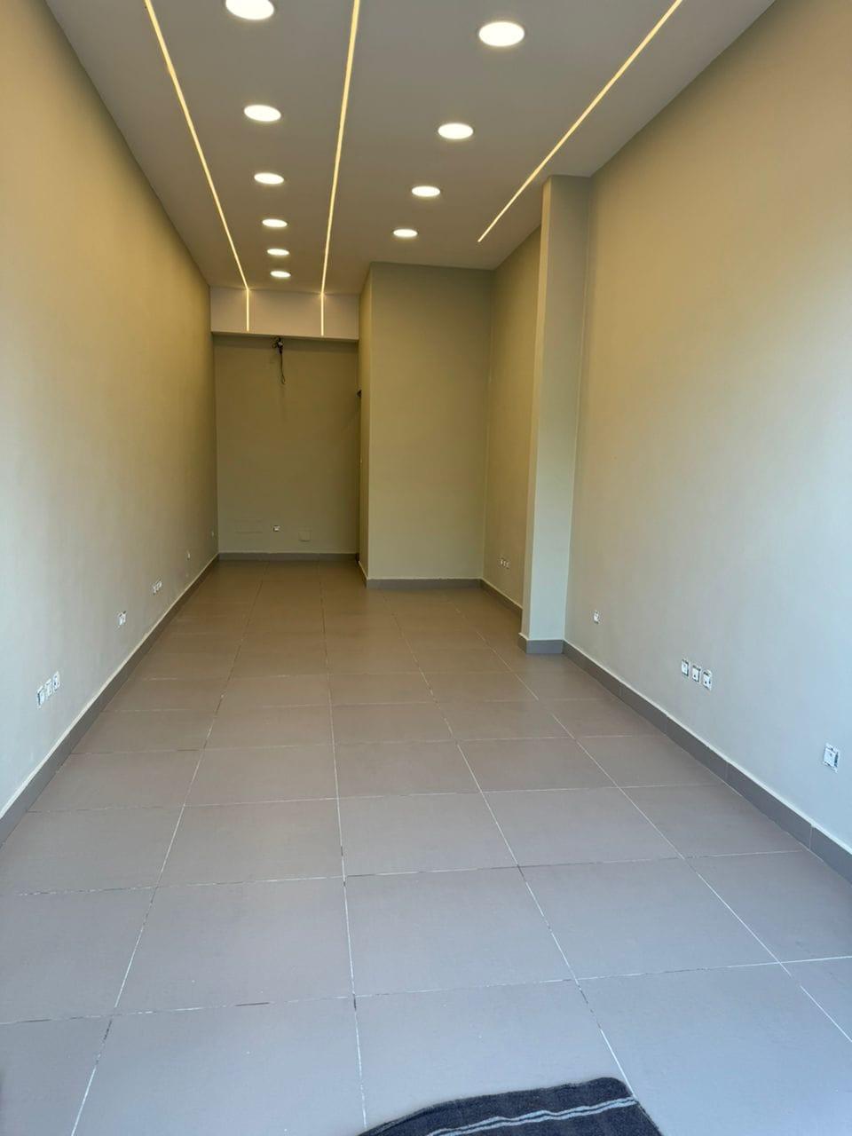 Location d'un Atelier / Magasin à 600.000 FCFA  : Abidjan-Marcory (MARCORY)