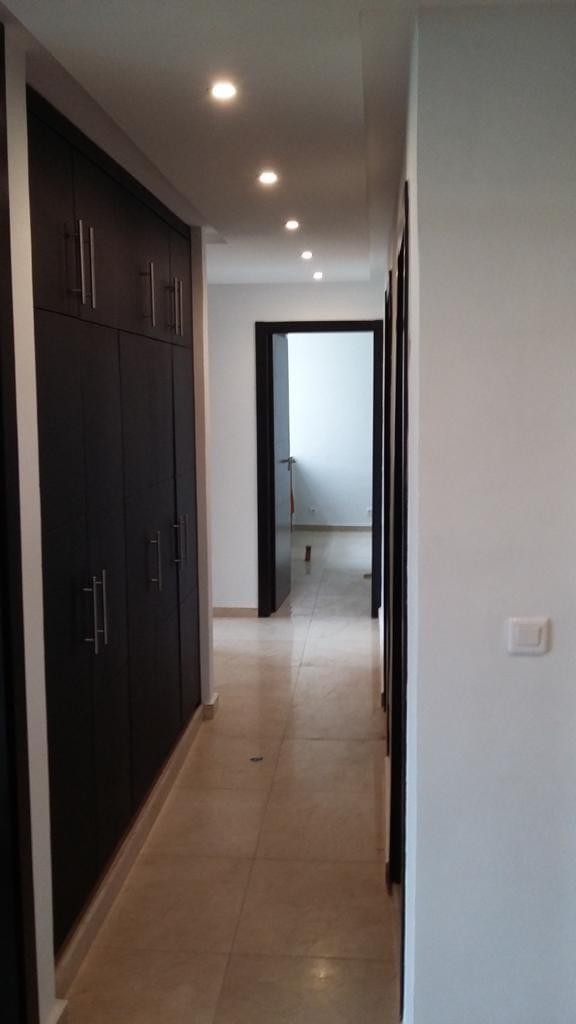 Vente d'un Appartement de 5 pièce(s) à 200.000.000 FCFA : Abidjan-Cocody-Riviera (COCODY RIVIERA GOLF)