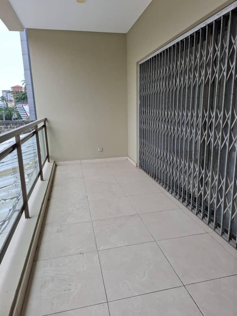 Location d'un Appartement de 4 pièce(s) à 1.500.000 FCFA : Abidjan-Marcory (MARCORY ZONE 4)