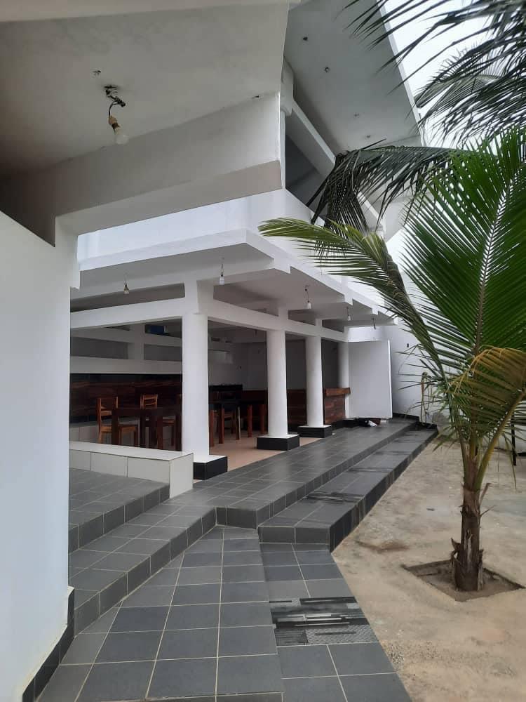 Vente d'un Hôtel à 920.000.000 FCFA  : Abidjan-Yopougon (Niangon )