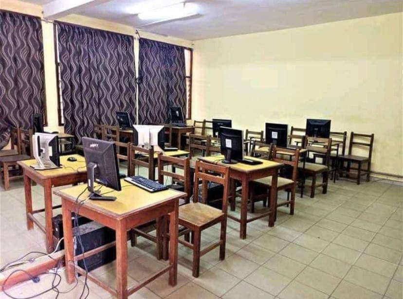 Vente d'un Bureau à 1.000.000.000 FCFA  : Abidjan-Cocody-Riviera (Rivera 3)