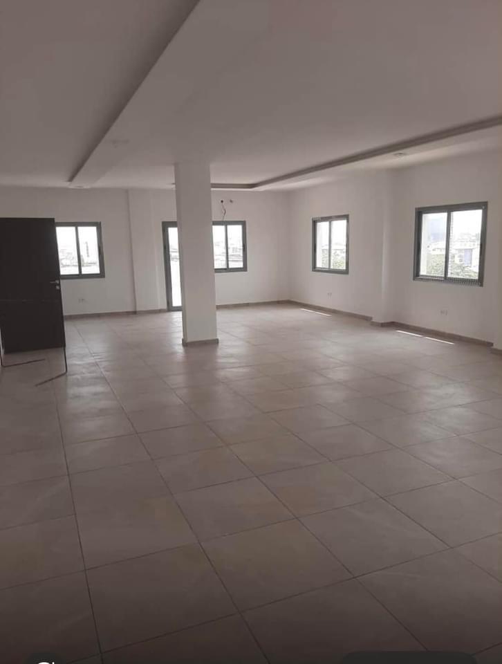 Vente d'un Immeuble à 1.800.000.000 FCFA  : Abidjan-Cocody-2 Plateaux (Cocody vallon )