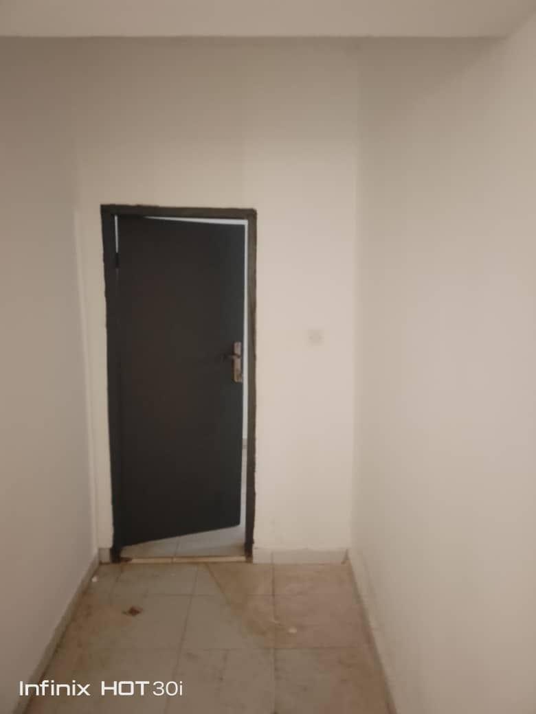 Location d'une Maison / Villa de 4 pièce(s) à 200.000 FCFA : Abidjan-Port-Bouet (GONZAGUE QUARTIER ELEPHANT)