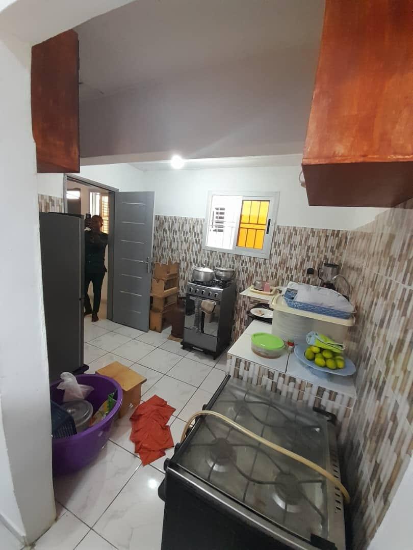 Vente d'une Maison / Villa de 4 pièce(s) à 45.000.000 FCFA : Bingerville-Bingerville (BINGERVILLE CITE DANGOTE)