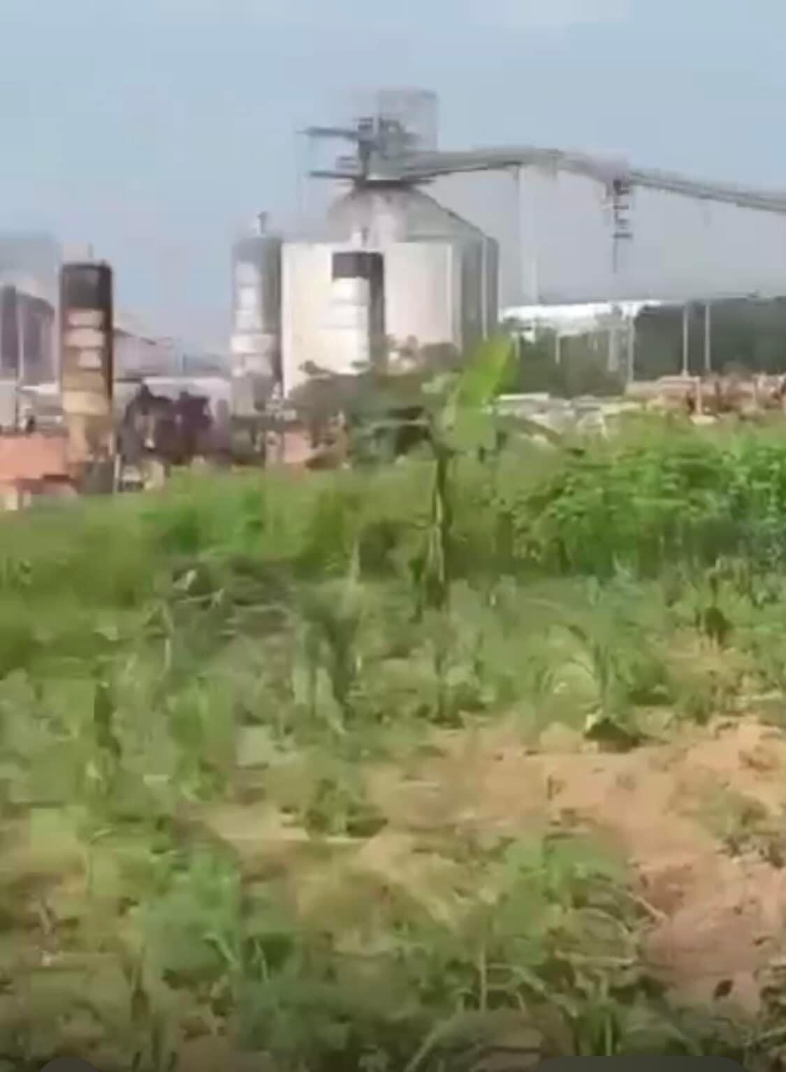 Vente d'un Terrain : Abidjan-Yopougon (Autoroute)