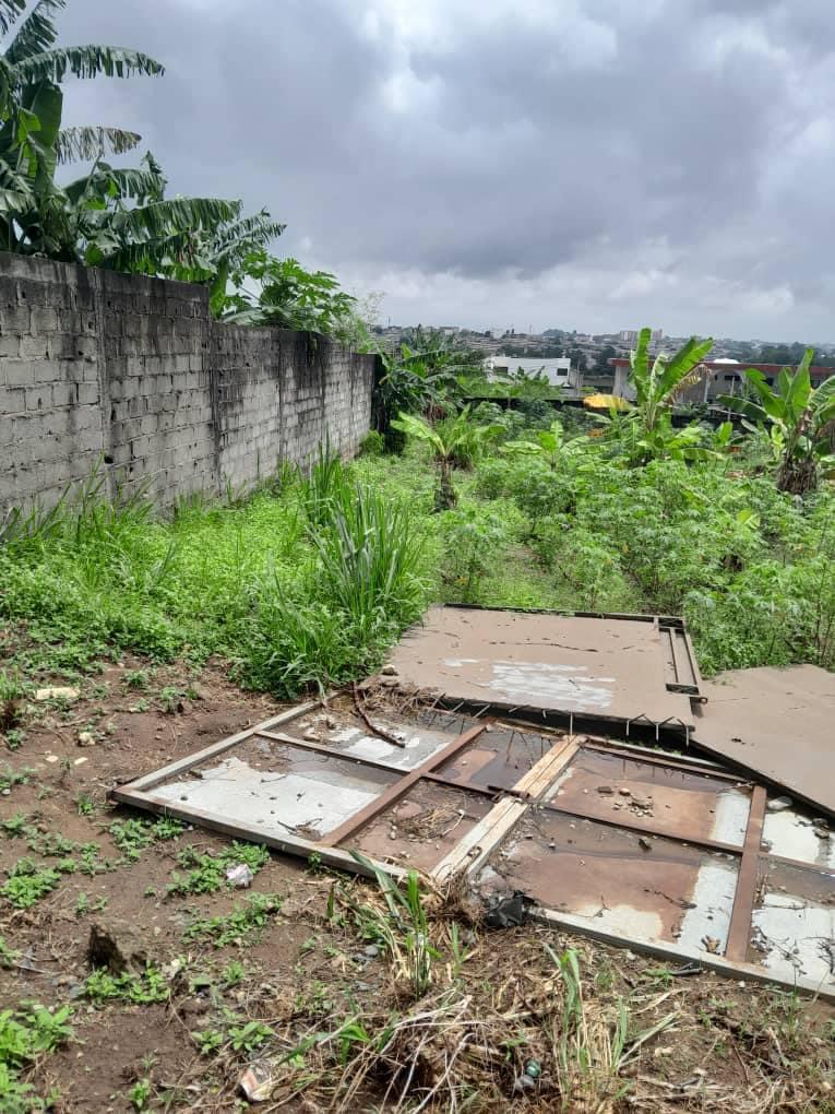 Vente d'un Terrain à 650.000 FCFA  : Abidjan-Cocody-Riviera (Rivera 4)