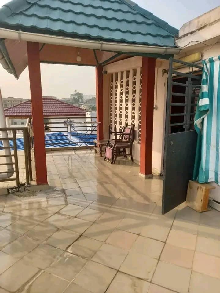 Vente d'une Maison / Villa à 120.000.000 FCFA : Abidjan-Cocody-Riviera (COCODY CITE BCEAO)