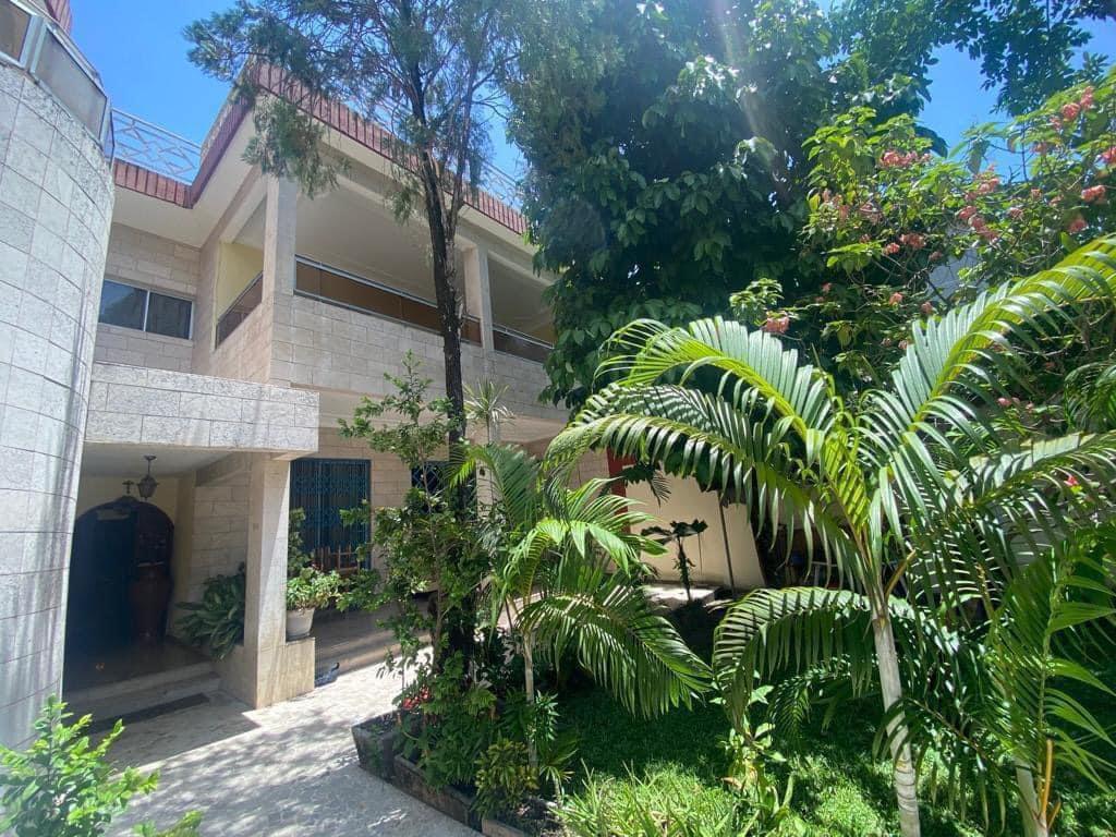 Vente d'une Maison / Villa de 11 pièce(s) à 2.500.000.000 FCFA : Abidjan-Marcory (Marcory )