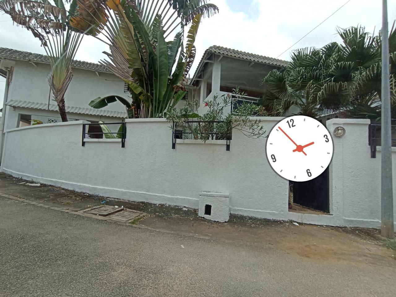 Location d'une Maison / Villa : Abidjan-Cocody-Riviera (RIVIERA 3 SELMER)